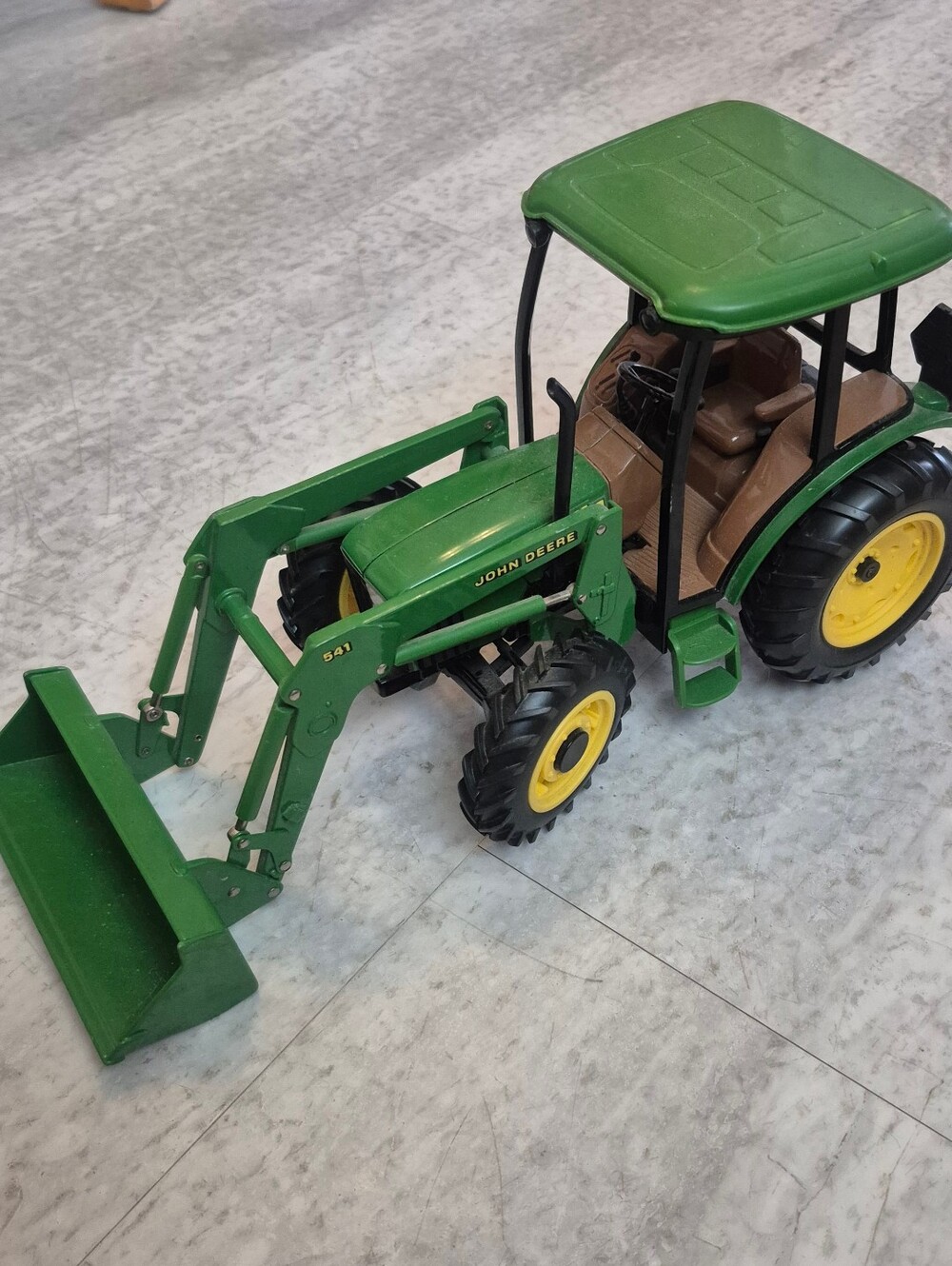 John Deere 5420 Tractor 541 Front Loader 1:16 Scale Farm Toy Model